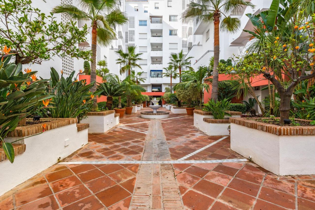 Modern Studio In Medina Garden - Puerto Banus Marbella Buitenkant foto